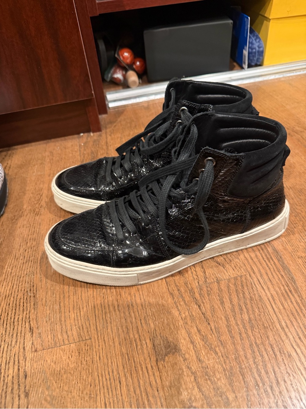 Yves Saint Laurent Black Snakeskin-Embossed Patent High-Top Sneakers Sz 40